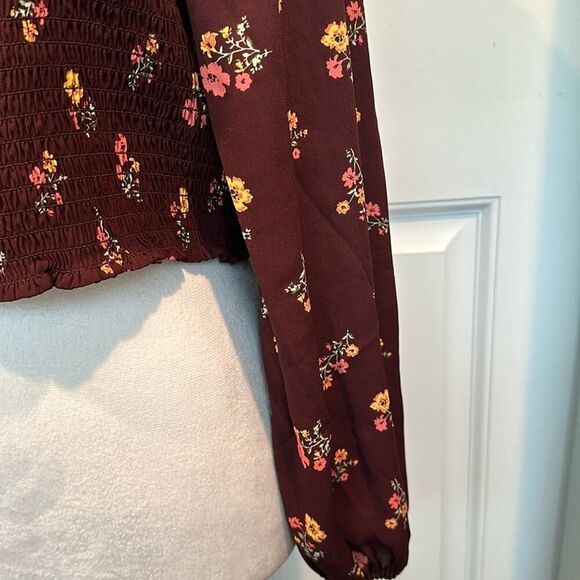 Love Tree Boho/Vintage Floral Smocked Crop Top NWOT - Picture 5 of 7